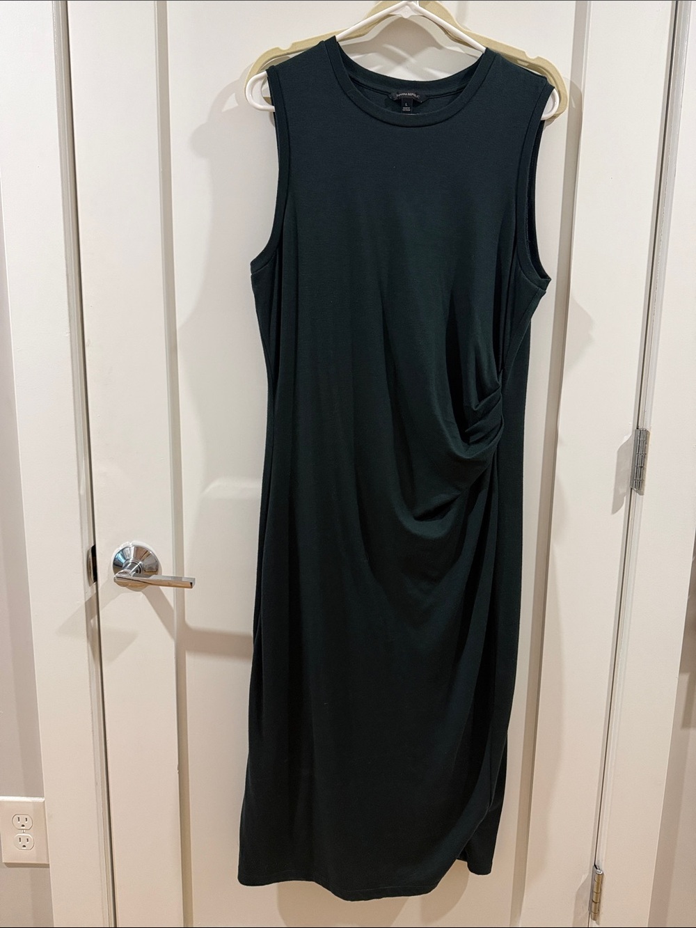 Sleeveless Black Midi Dress with Side Ruching